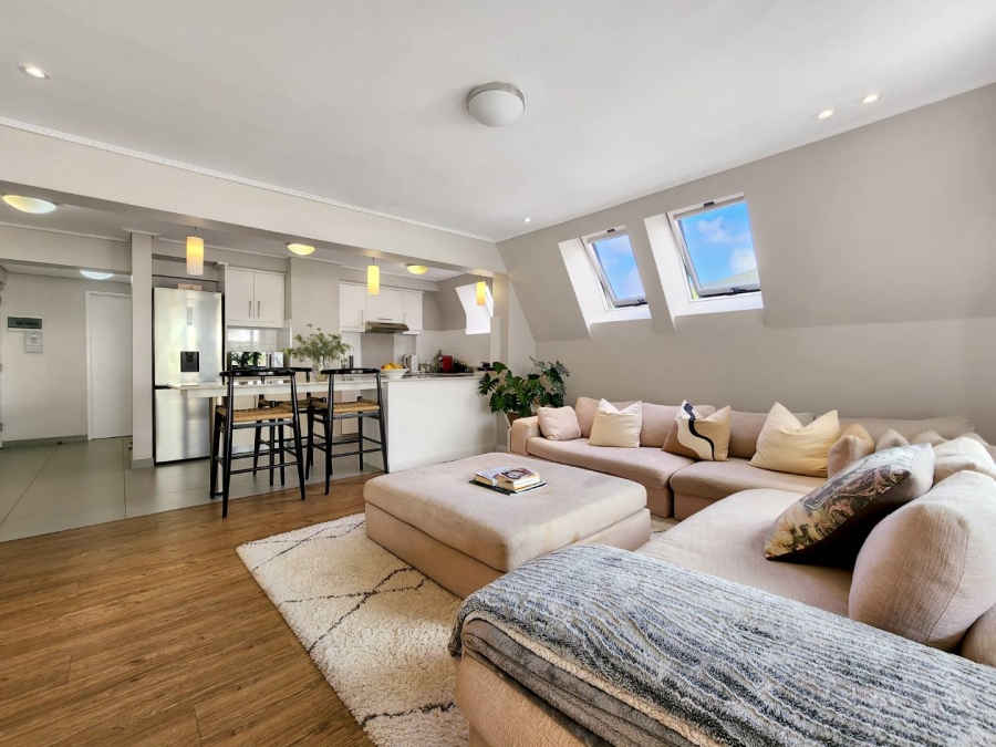 1 Bedroom Property for Sale in Vredehoek Western Cape